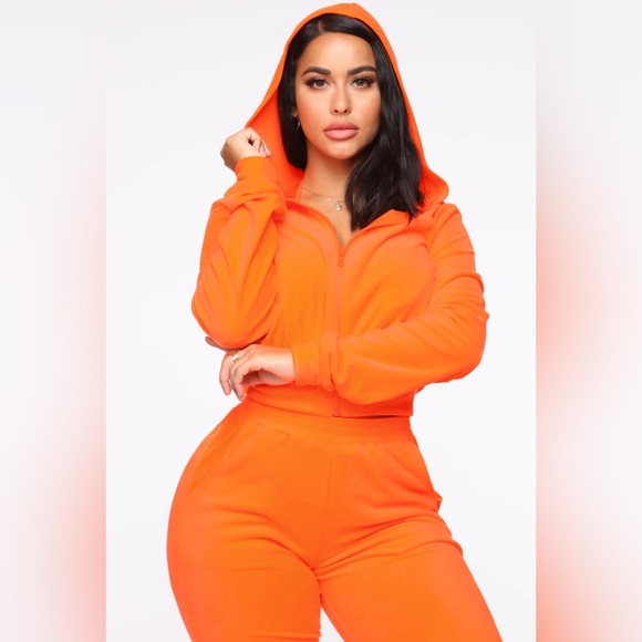 Fashion Nova Tops - Fashion Nova “Make it Fashion Velour Jogger Set” in Orange XS